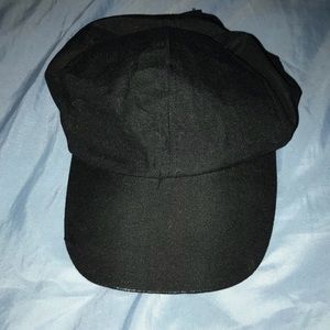 Black baseball cap